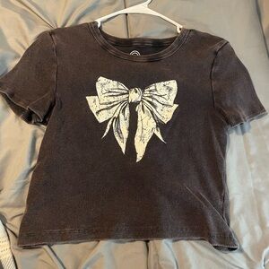 Bow Graphic T-Shirt